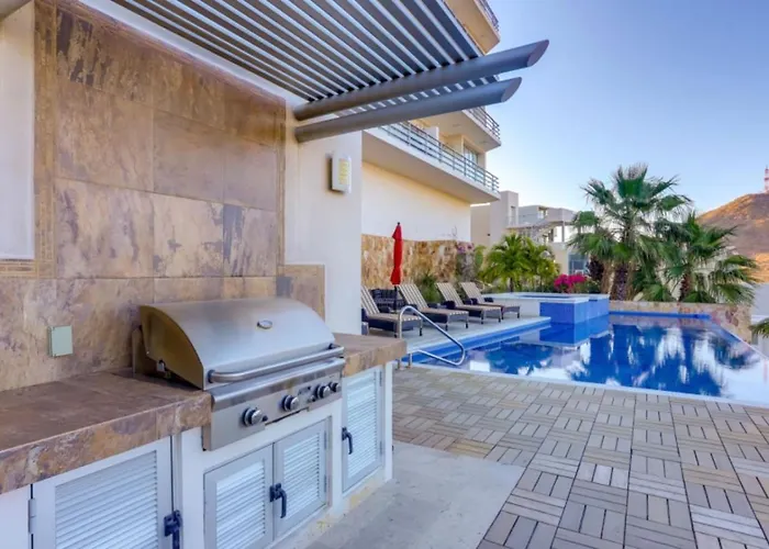 Ocean View, 2 Infinity Pools, Pedregal, Walkable Holiday home