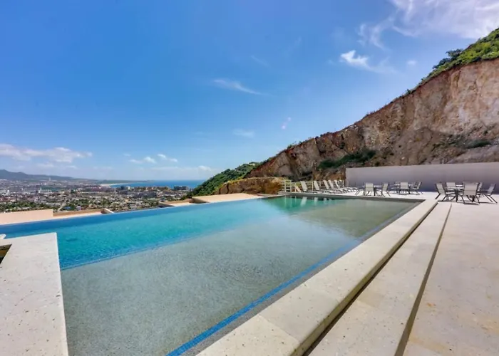 Ocean View, 2 Infinity Pools, Pedregal, Walkable