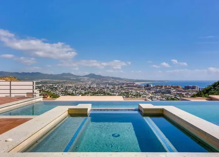 Holiday home Ocean View, 2 Infinity Pools, Pedregal, Walkable